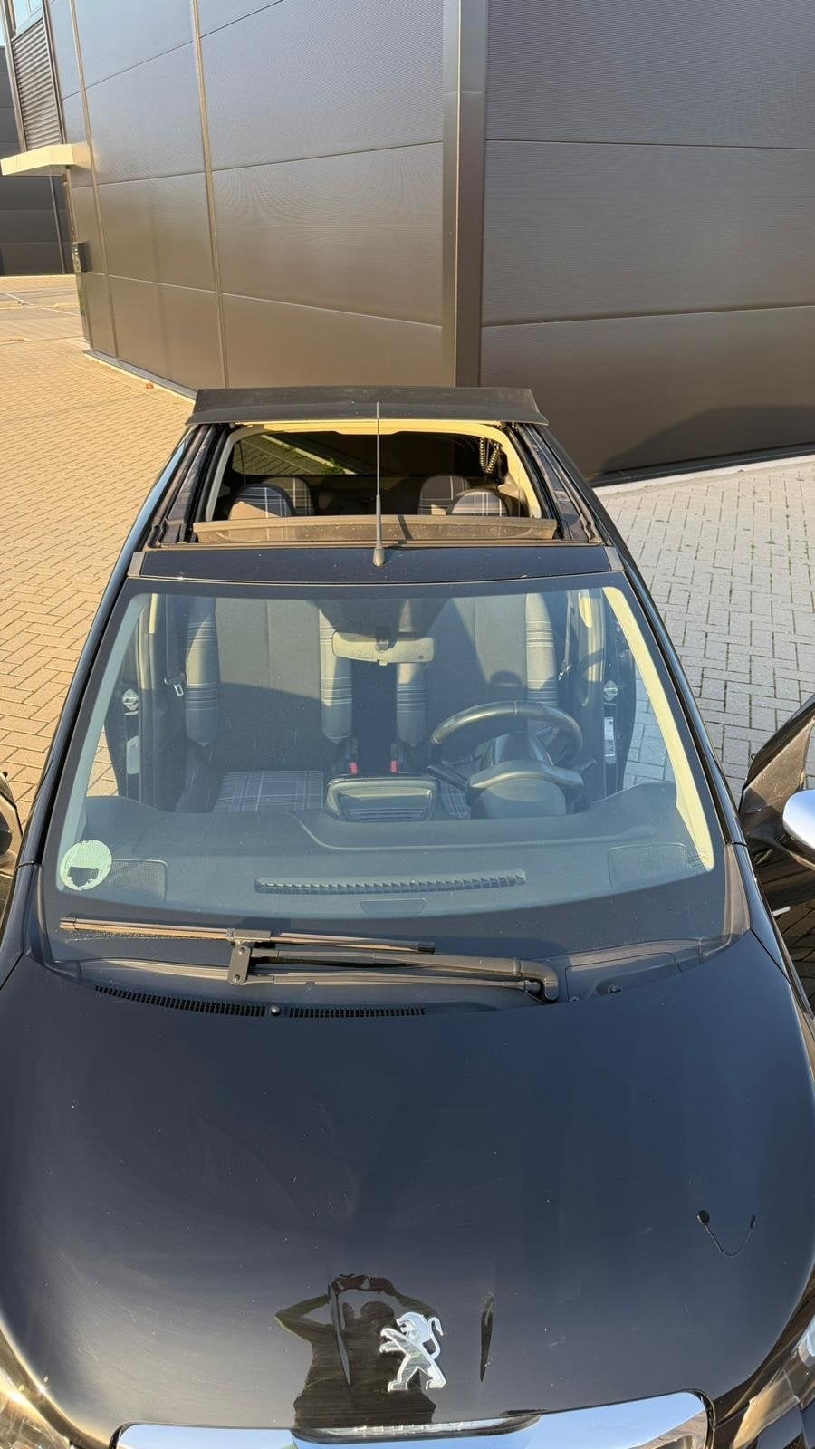Peugeot 108 1.0 E-vti 72pk 5D 2019 Zwart, Voorwielaandrijving, 4 stoelen, Zwart, Handgeschakeld
