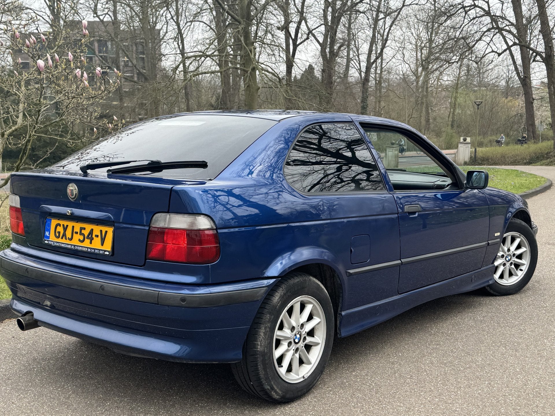BMW 3 Serie 316i E36 COMPACT AUT AIRCO, MOOI LEDER !, Automaat, Achterwielaandrijving, Blauw, Leder