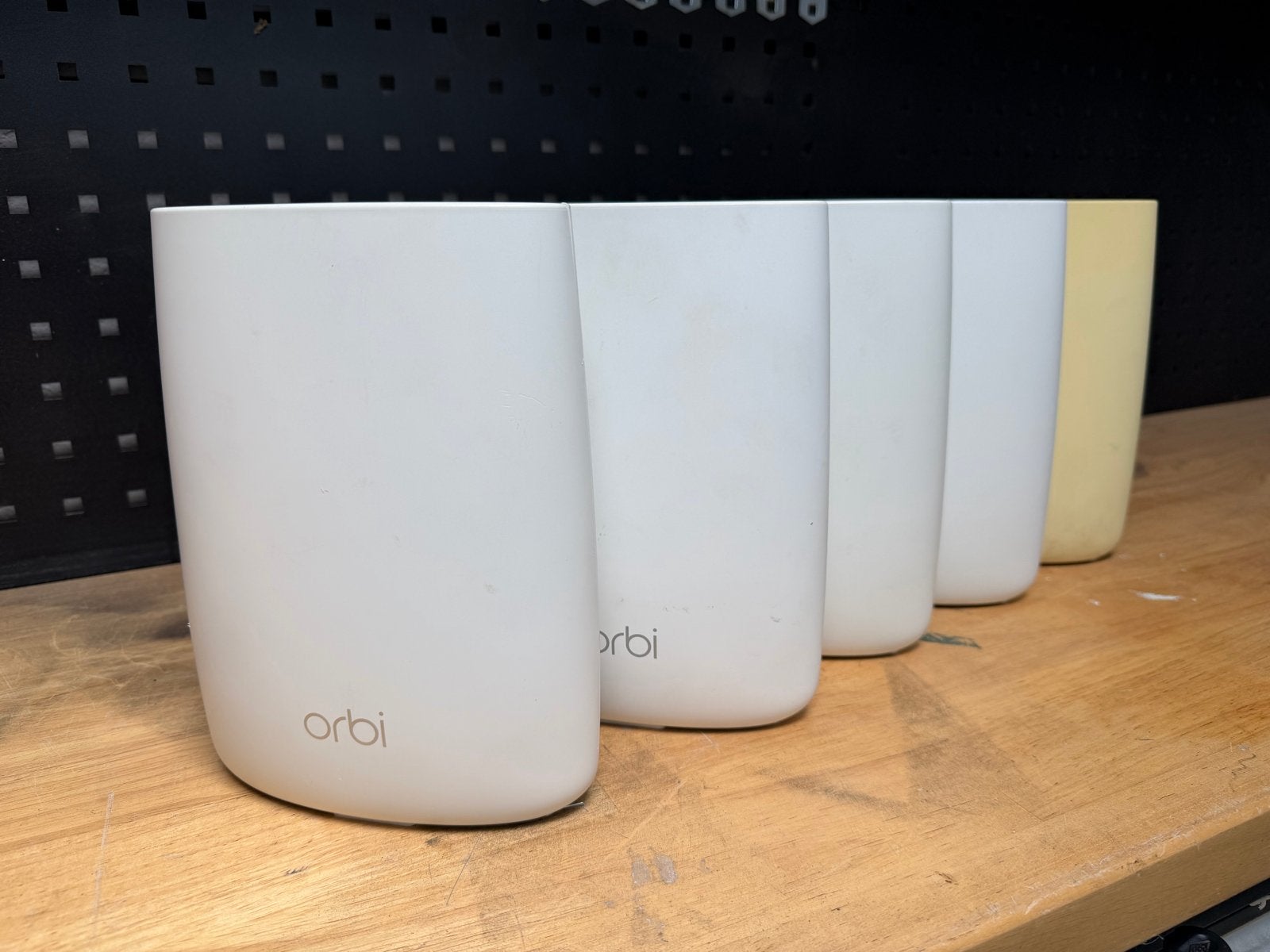 Netgear RBR50 / RBS50 Orbi Wifi. 1 Router 4 Satellieten, Ophalen of Verzenden, Gebruikt, Router