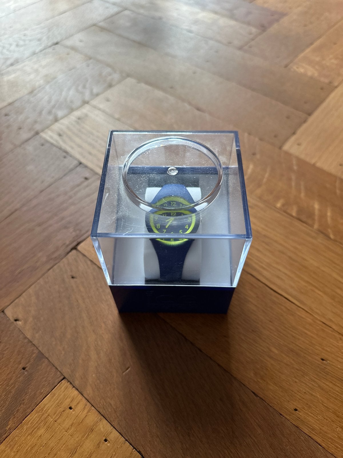 Ice Watch - Blauw met geel - Zo goed als nieuw, Sieraden, Tassen en Uiterlijk, Horloges | Kinderen, Ophalen of Verzenden, Zo goed als nieuw