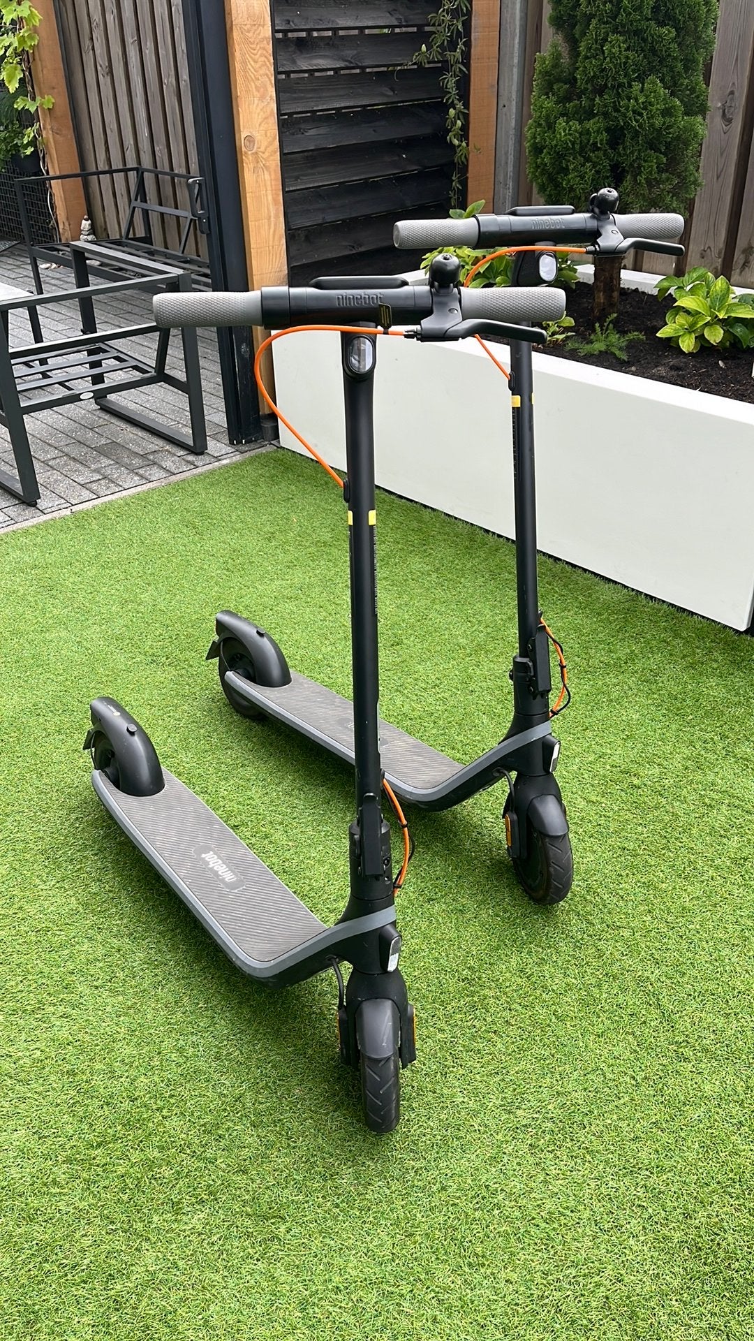 2x Ninebot Seway E2 elektrische steps, Ophalen, Zo goed als nieuw, Elektrische step (E-scooter)