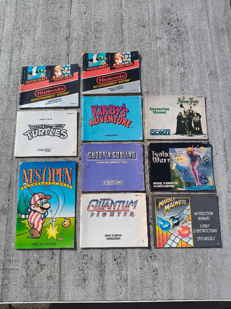 10 Nintendo NES boekjes handleidingen manuals / origineel, Spelcomputers en Games, Games | Nintendo NES, Gebruikt, Platform, 1 speler