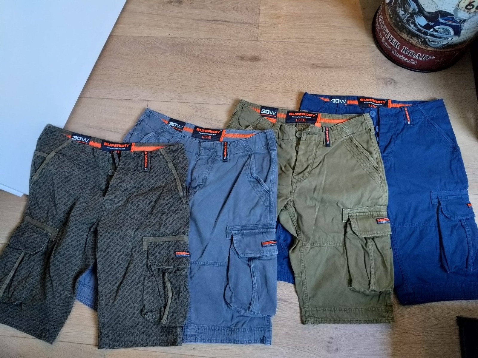 Superdry Cargo Shorts Maat W30 zo goed als nieuw!, Kleding | Heren, Broeken en Pantalons, Meerkleurig, Overige maten, Ophalen of Verzenden