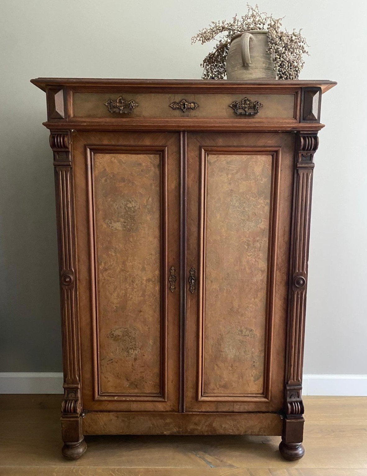Antieke Biedermeier meidenkast / Vertico, Ophalen
