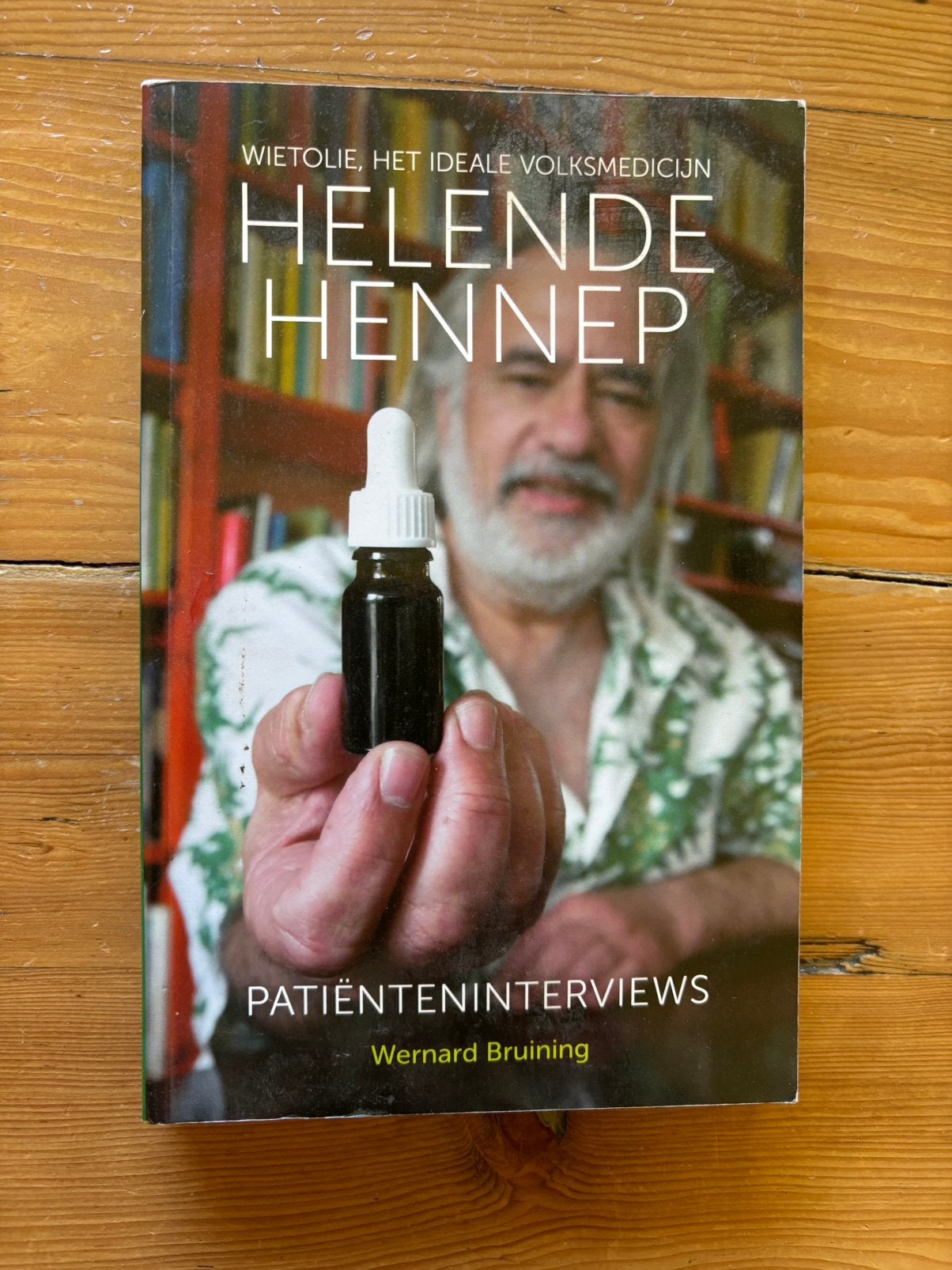 Helende hennep - Wernard Bruining, Ophalen of Verzenden, Gelezen