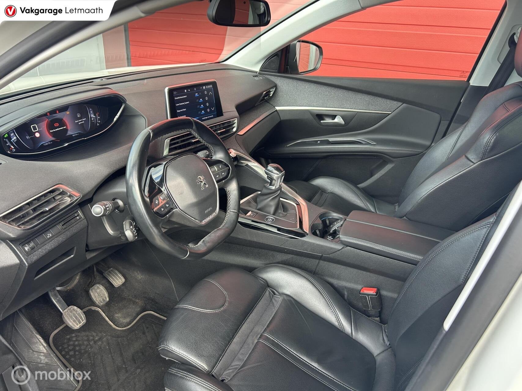 Peugeot 5008 1.2 PureTech Blue Lease Premium 7 pers., Voorwielaandrijving, Gebruikt, 1199 cc, 1270 kg