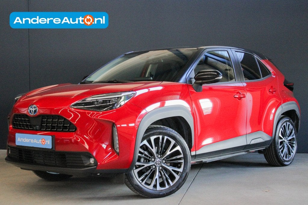 Toyota Yaris Cross 1.5 Hybrid Executive |trekhaak|360 camera, Gebruikt, Zwart, 1490 cc, Bedrijf