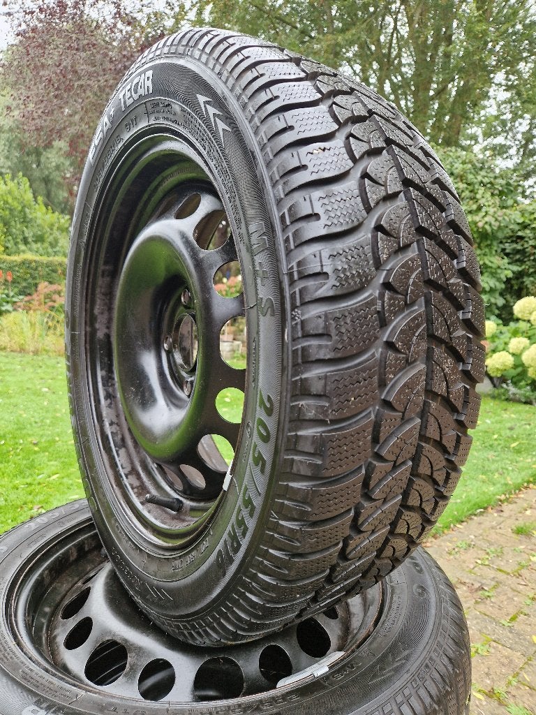 7mm!! 4 Winterbanden op 4x108 16 inch velgen Peugeot Citroen, Auto-onderdelen, Ophalen, Gebruikt, 16 inch, Band(en)