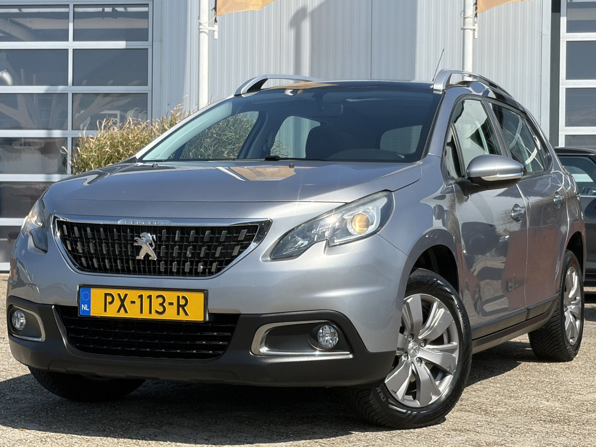 Peugeot 2008 1.2 PureTech Blue Lion 110pk | Apple Carplay/An, Auto's, Voorwielaandrijving, Stof, Origineel Nederlands, Bedrijf