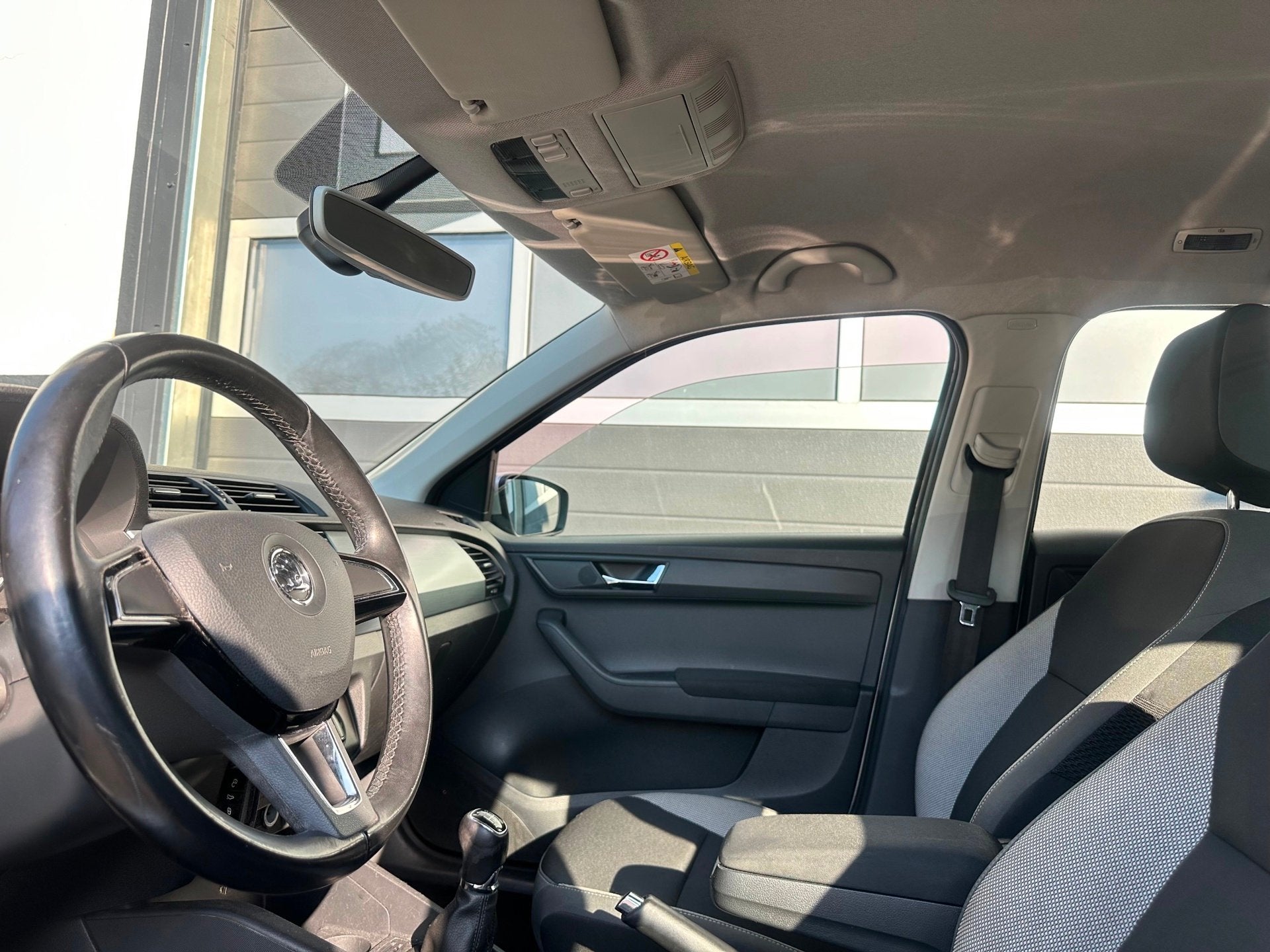 Skoda Fabia FSI Active I 2015 I AIRCO I PDC I nw koppeling, Auto's, Stof, Euro 6, 60 pk, Bedrijf