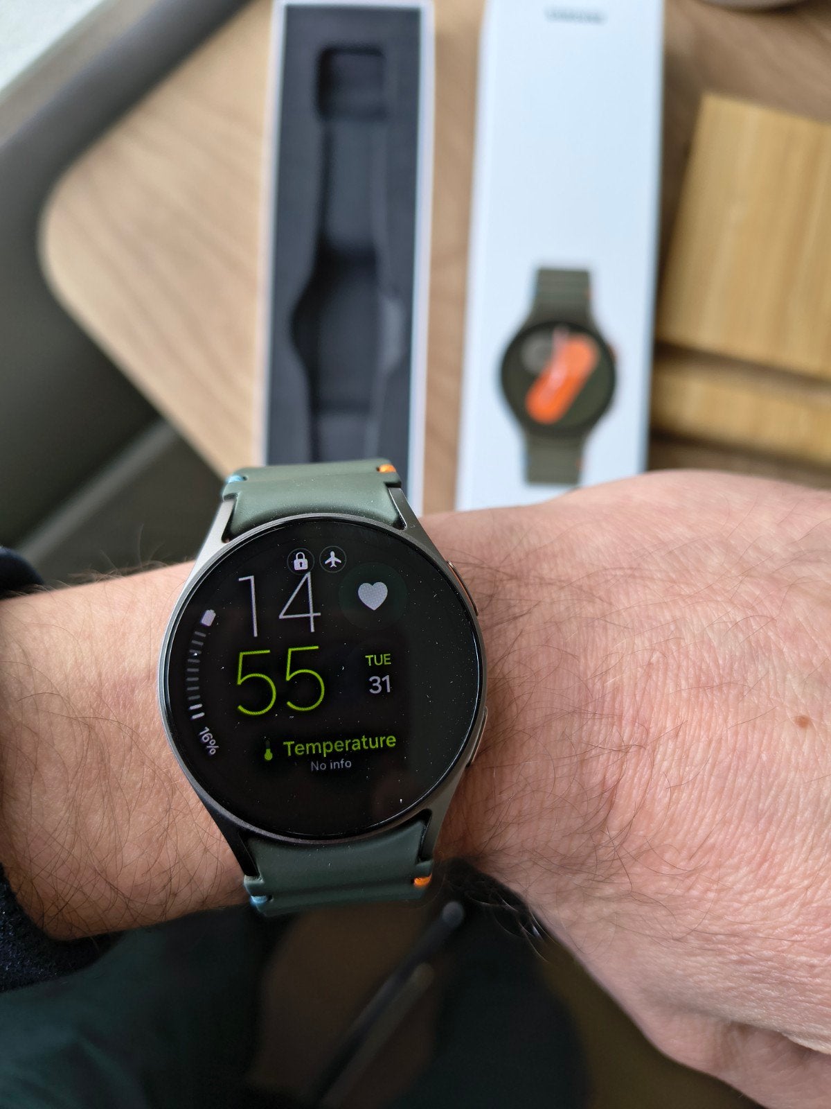Mooie Samsung Galaxy Watch 7 40mm LTE, Zwart, Ophalen of Verzenden, Waterdicht, GPS