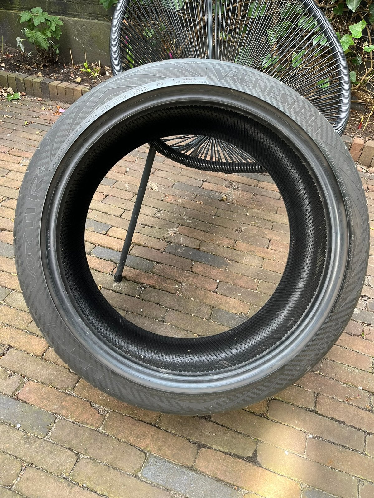 A merk band 265/35 ZR 20, Ophalen, Gebruikt