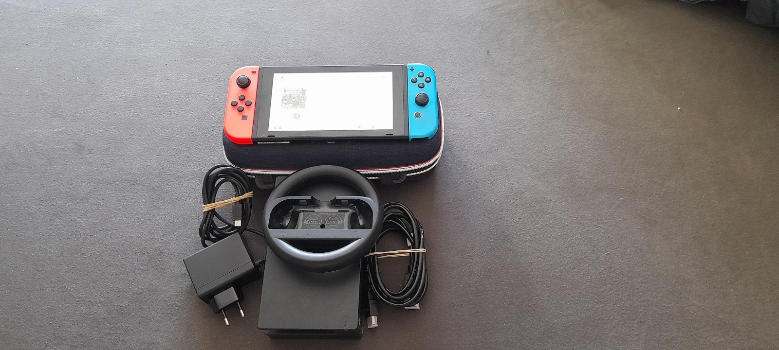 Nintendo Switch met 128GB SD-kaart en accessoires, Ophalen of Verzenden, Gebruikt, Met 2 controllers, Switch Original
