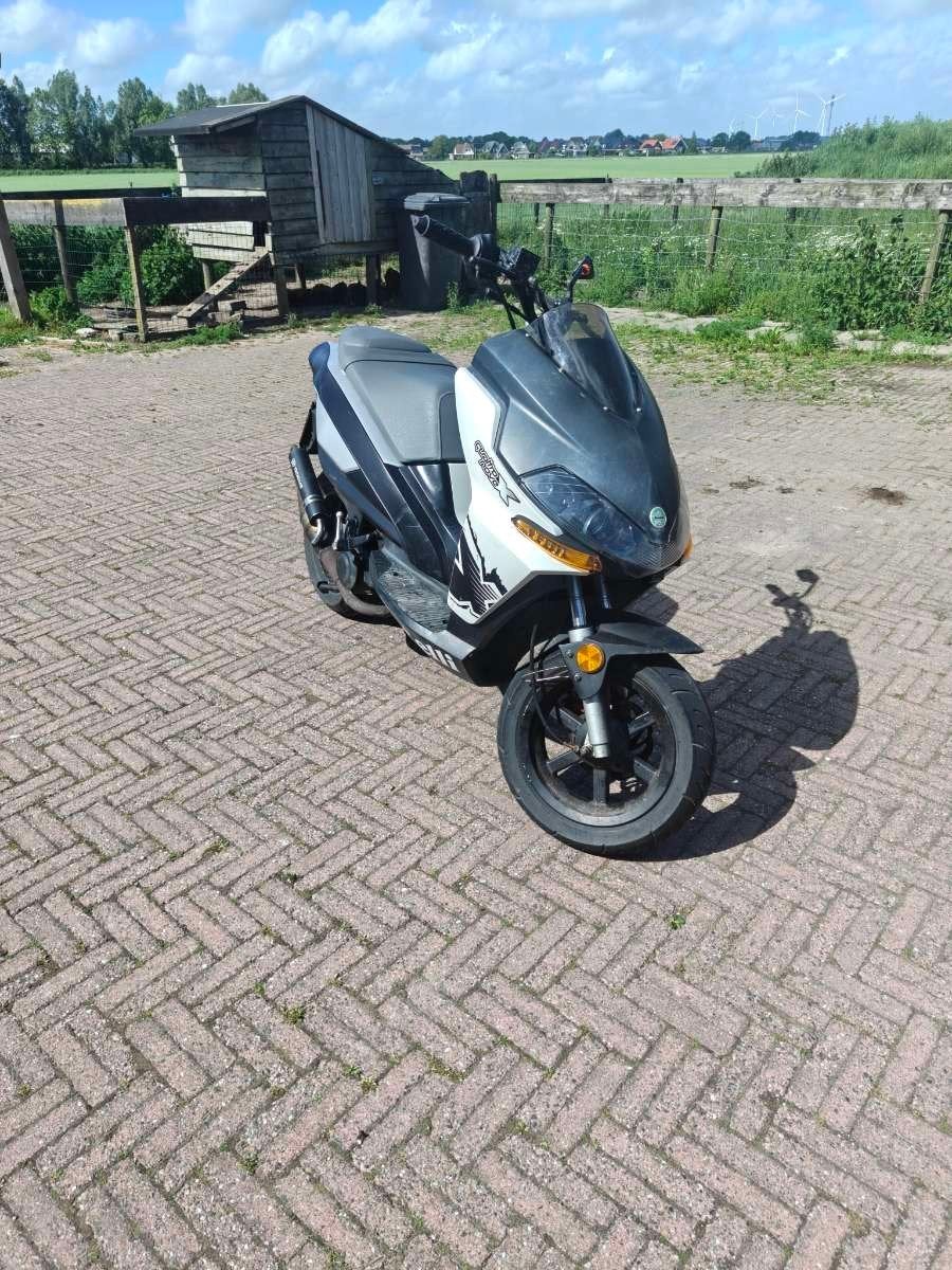 Benelli QuattronoveX 49cc, Ophalen, Tweetakt, Gebruikt, Maximaal 45 km/u