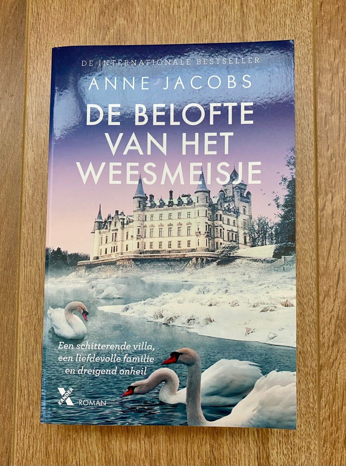 De belofte van het weesmeisje - Anne Jacobs, Ophalen of Verzenden, Zo goed als nieuw