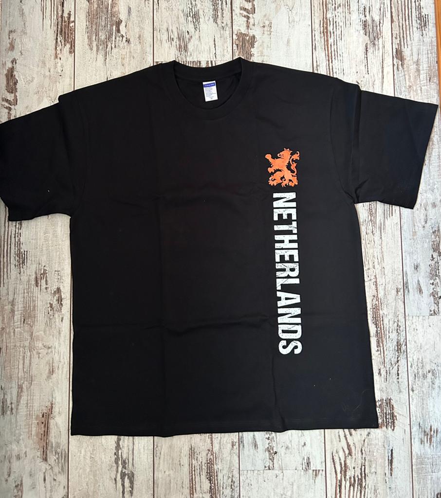 Heren shirt Netherlands Nederland leeuw oranje maat l - xl, Kleding | Heren, Ophalen of Verzenden, Nieuw, Maat 52/54 (L), Zwart