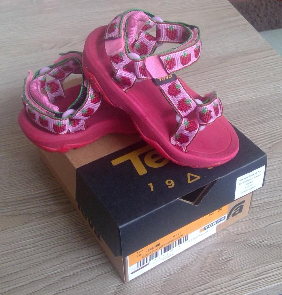 Teva Hurricane maat 20 aardbei meisje - mooie staat!, Meisje, Overige typen, Zo goed als nieuw, Teva