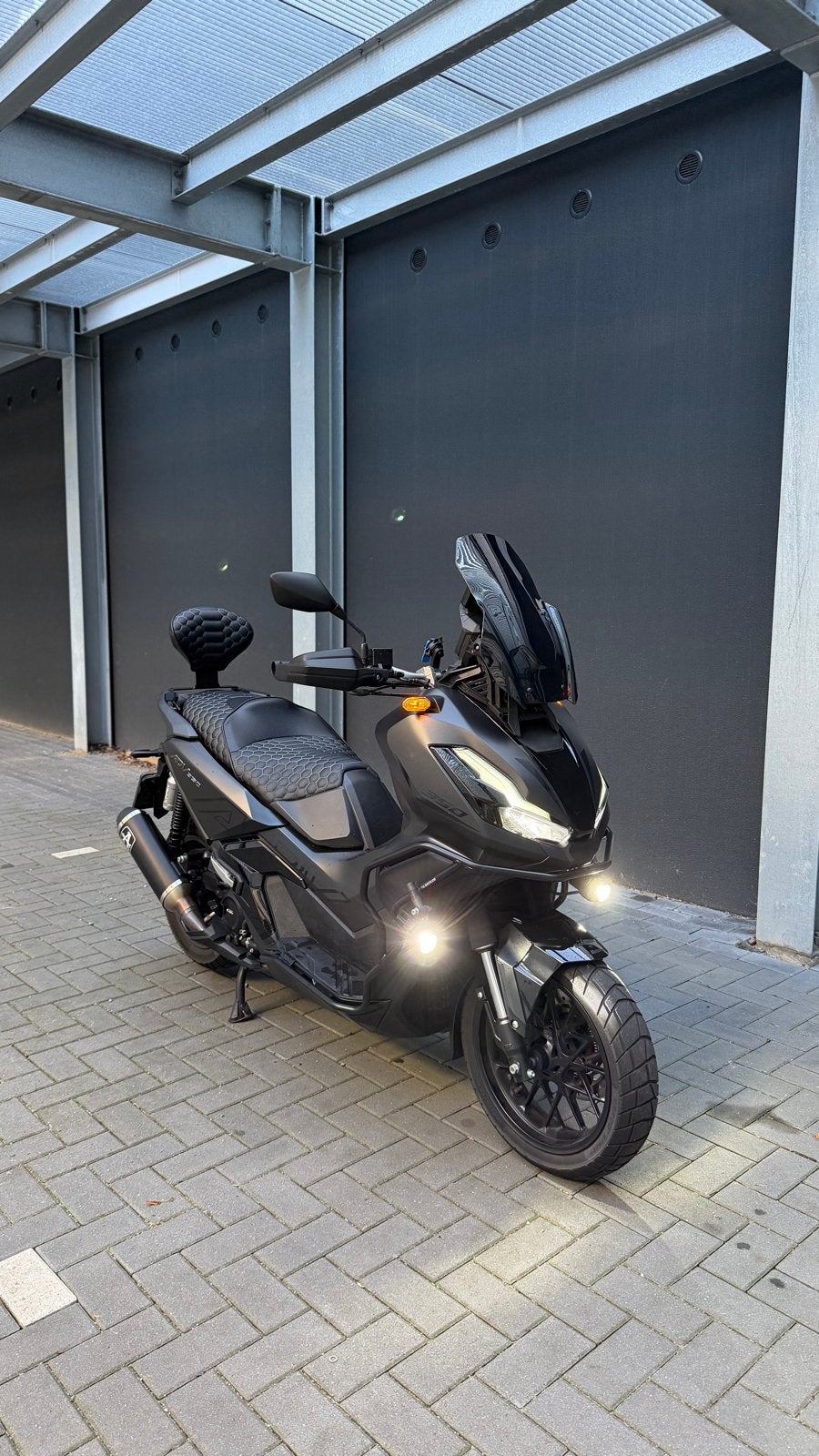 Honda X ADV 350 Full option Black Edition, Scooter, Gebruikt, Particulier, Minimaal motorrijbewijs A2