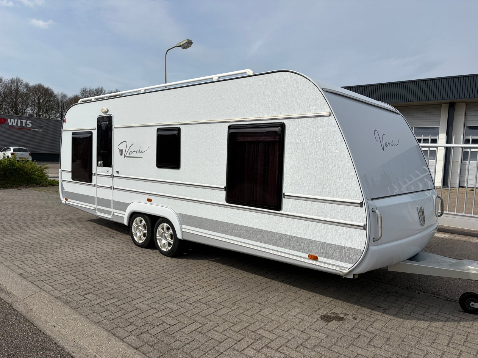 Tabbert verdi douche en airco, Caravans en Kamperen, Vast bed, Rondzit, Tabbert, Bedrijf