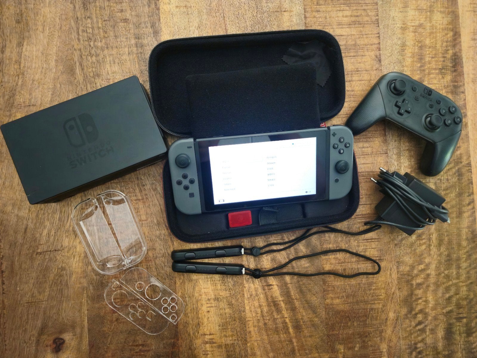 Nintendo switch + pro controller en accessoires, Ophalen, Zo goed als nieuw, Met 1 controller, Switch Original