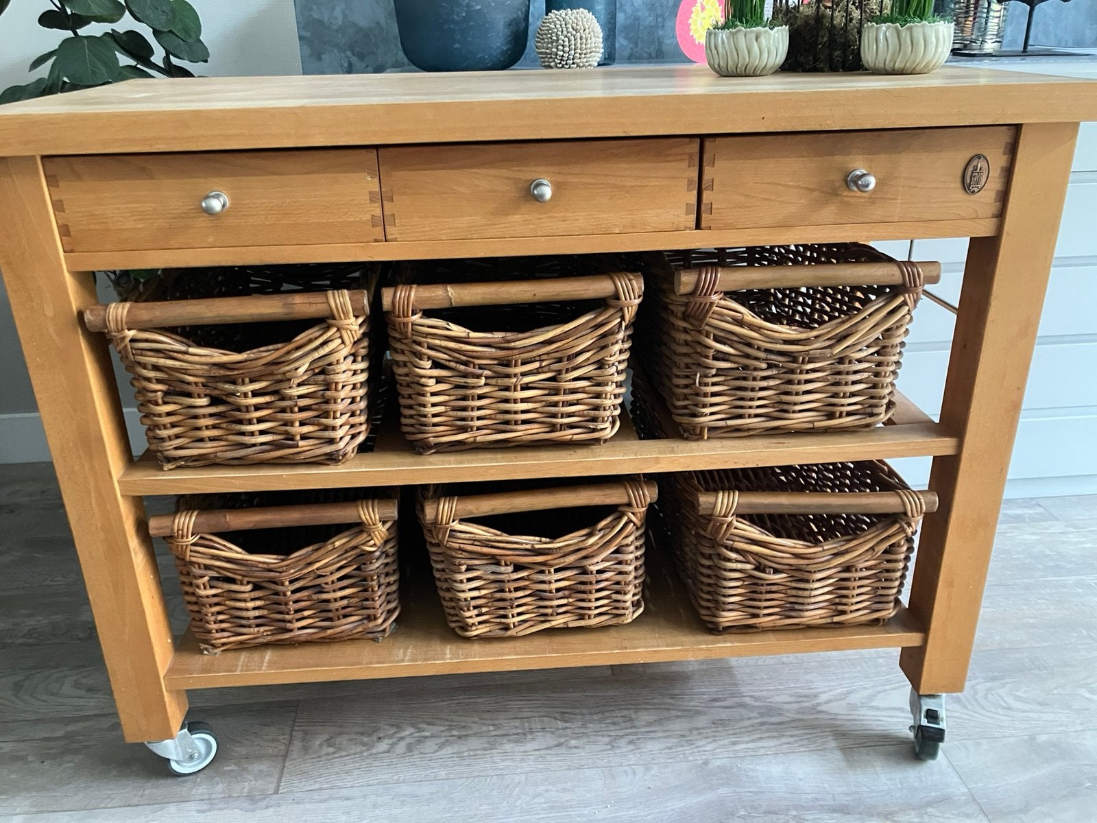 Beuken houten keukentrolley met wielen, Ophalen, Zo goed als nieuw
