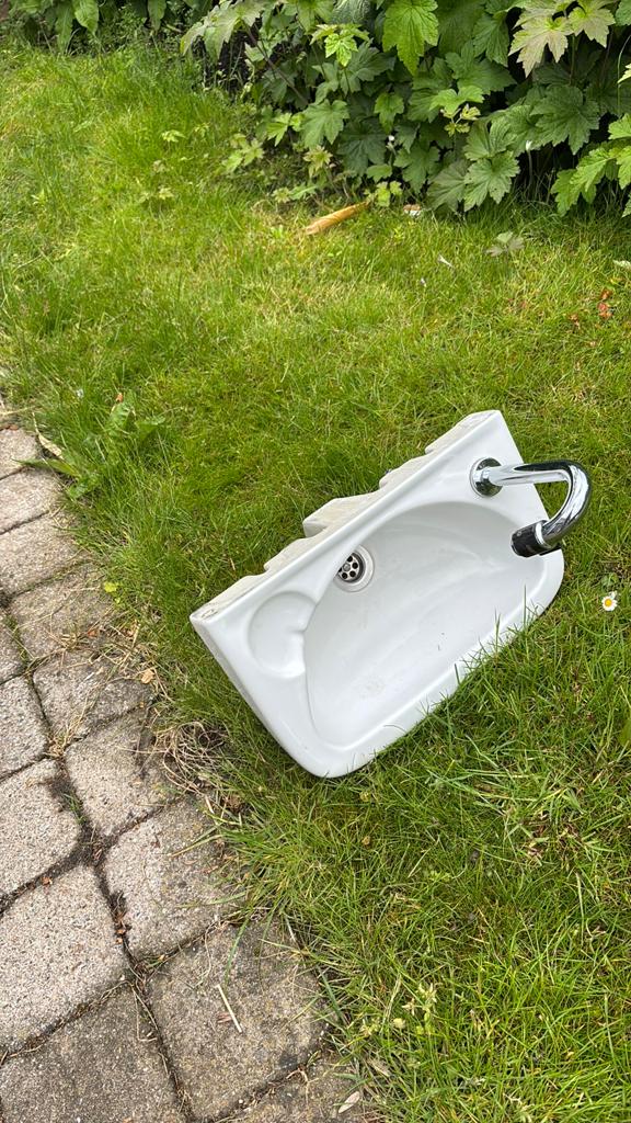 Fonteintje met kranen 2x, Ophalen, Zo goed als nieuw, Minder dan 100 cm, Wasbak of Wastafel