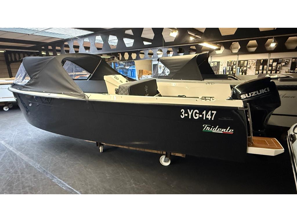 Tridente 18 S, Watersport en Boten, Gebruikt, 6 meter of meer, 50 tot 70 pk, Polyester