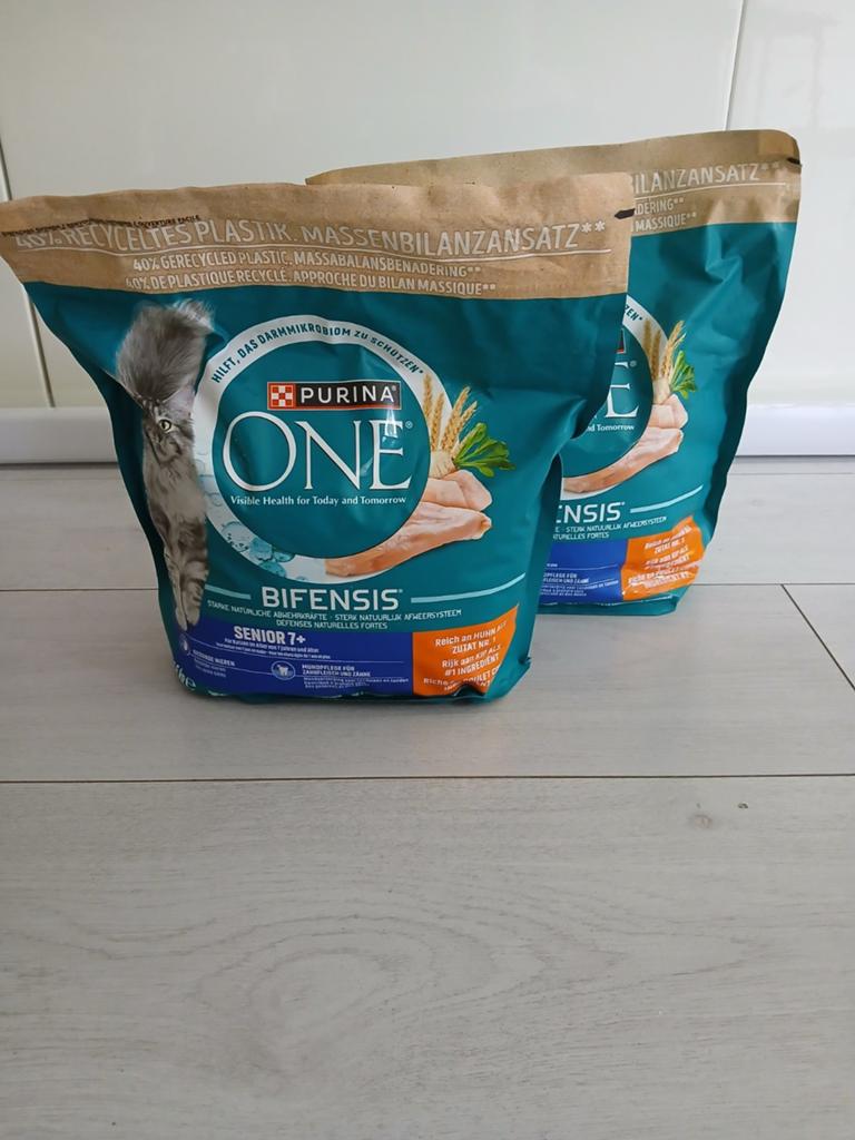 Nieuw twee zakken Purina One ., Ophalen of Verzenden, Kat