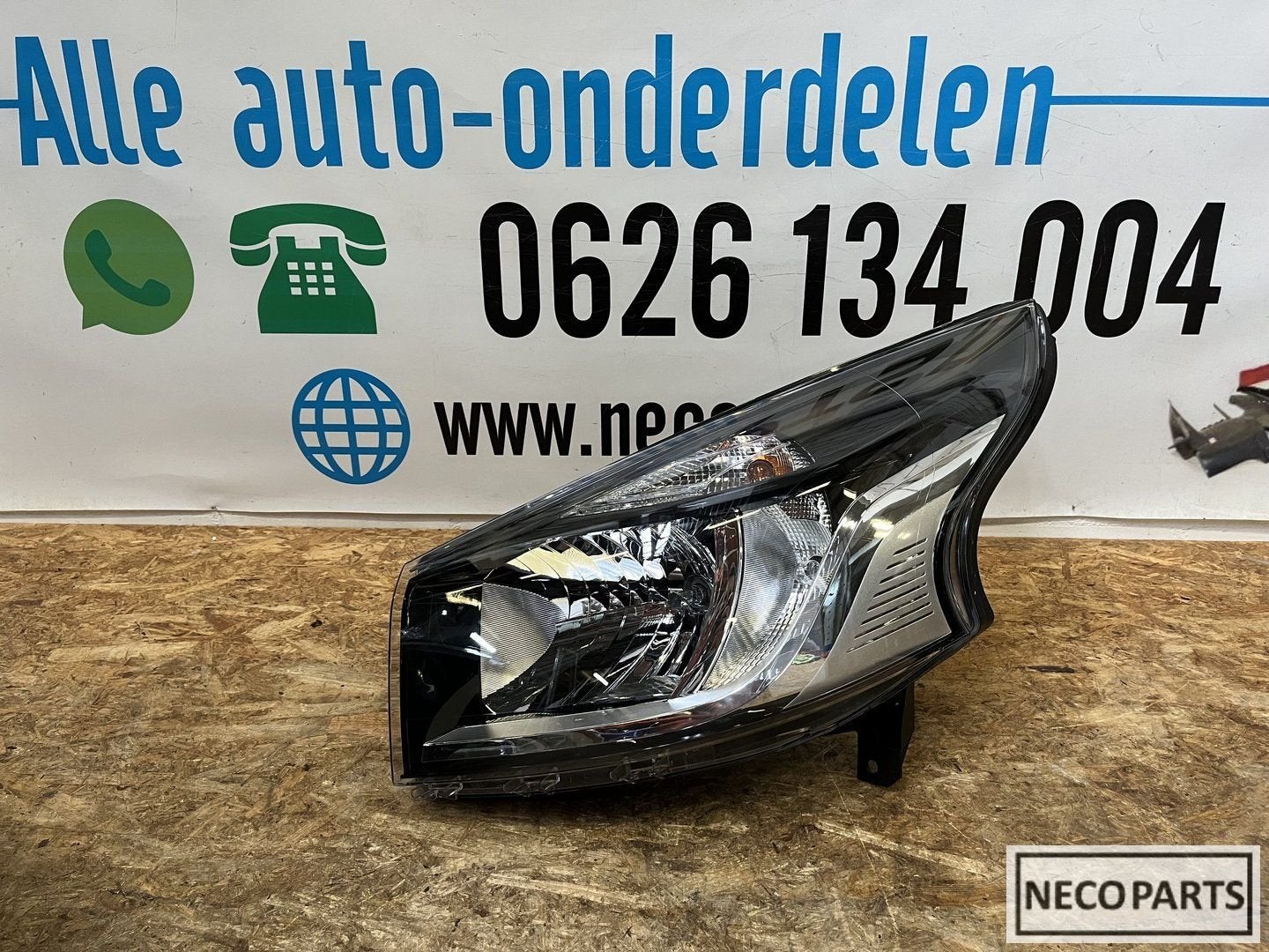 RENAULT TRAFIC OPEL VIVARO KOPLAMP ORGINEEL 260608912R, Gebruikt, -, Renault, -