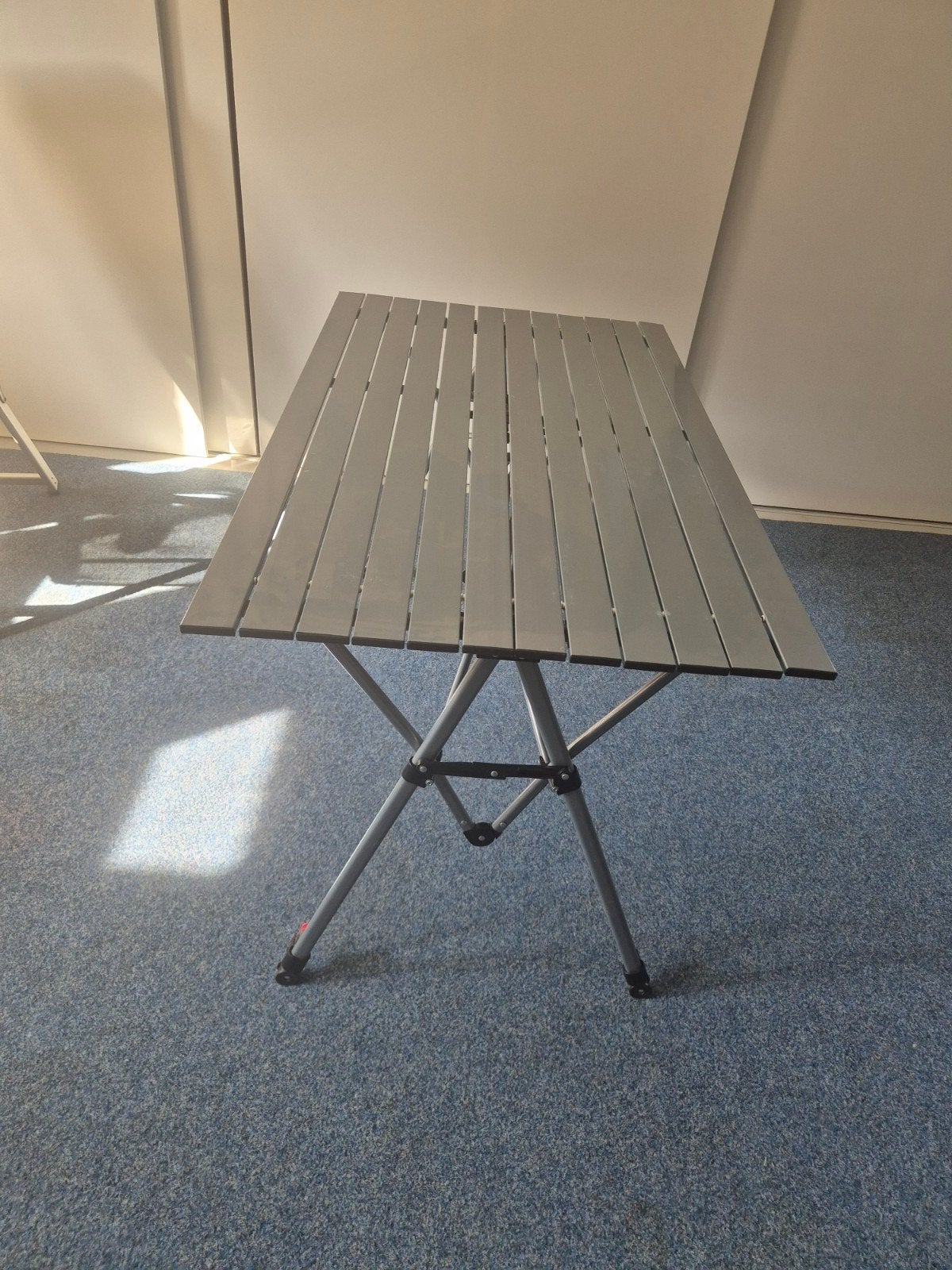 CAMPING TAFEL, Caravans en Kamperen, Ophalen, Zo goed als nieuw