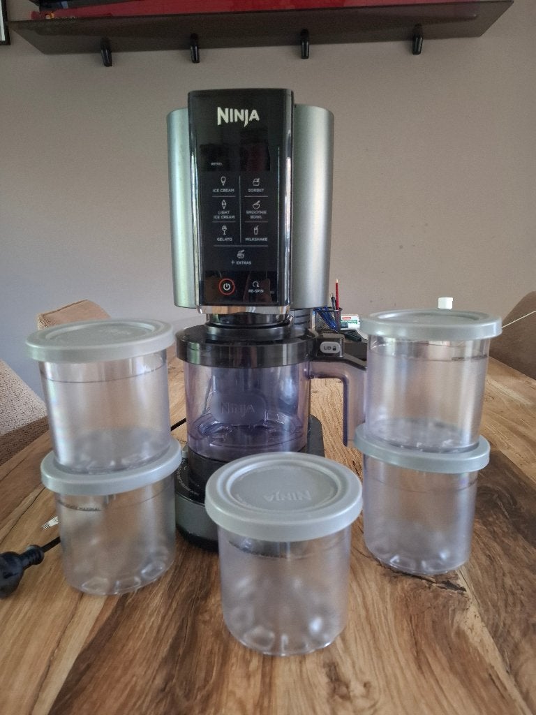 Ninja creami ijsmaker, Ophalen of Verzenden, Gebruikt, Zelfvriezend
