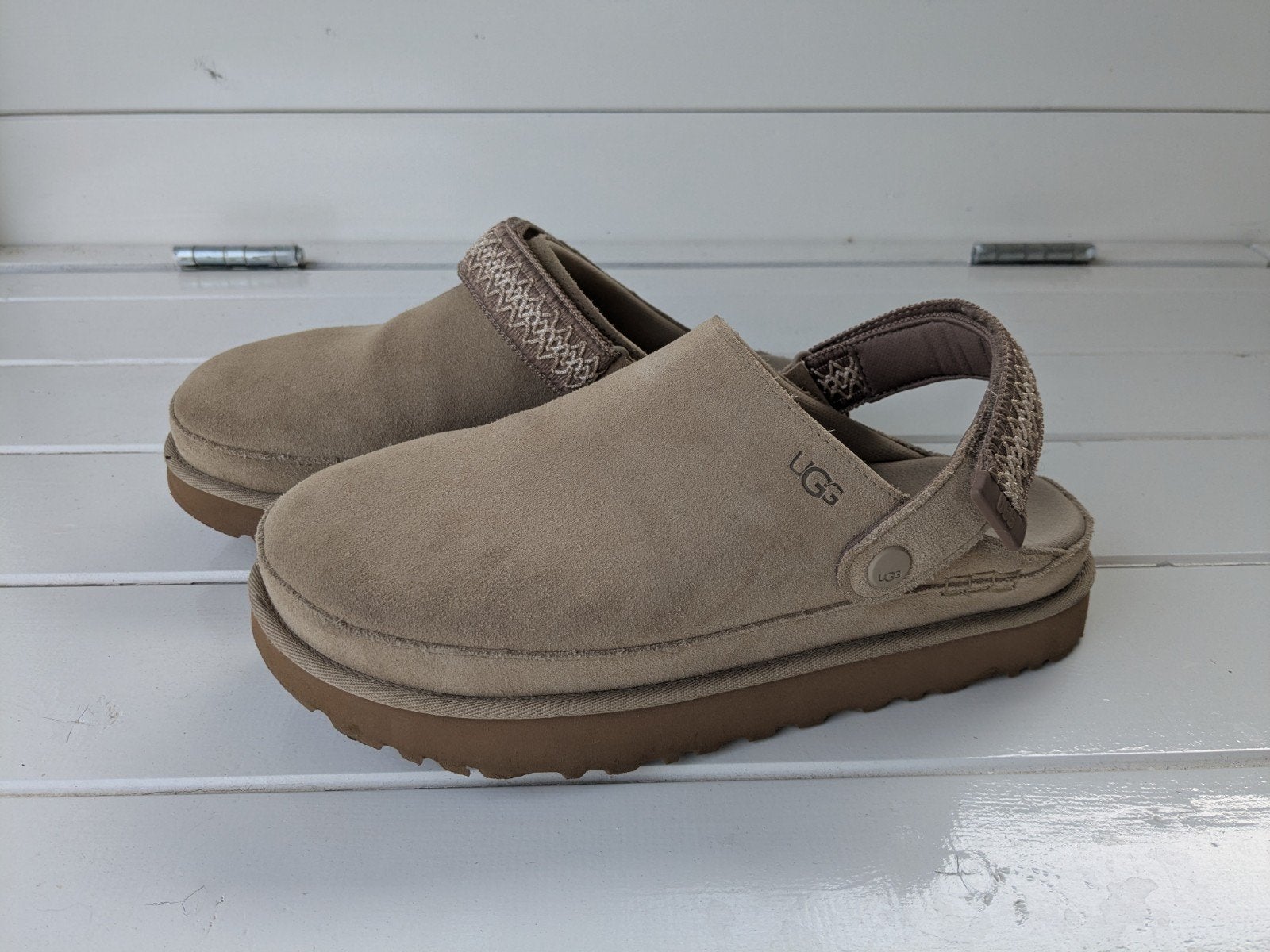 Ugg Golden Star clogs ZGAN maat 42, Slippers, UGG, Beige, Ophalen of Verzenden