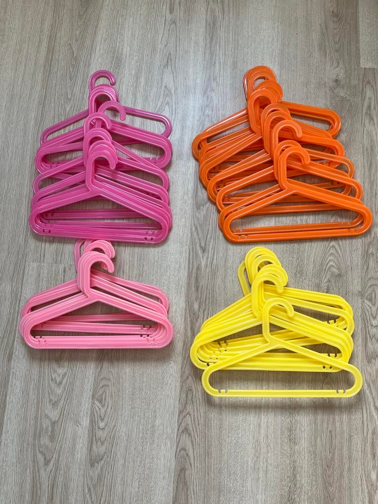IKEA Kinderkledinghangers - Diverse Kleuren, Kinderen en Baby's, Ophalen, Zo goed als nieuw, Kapstokje
