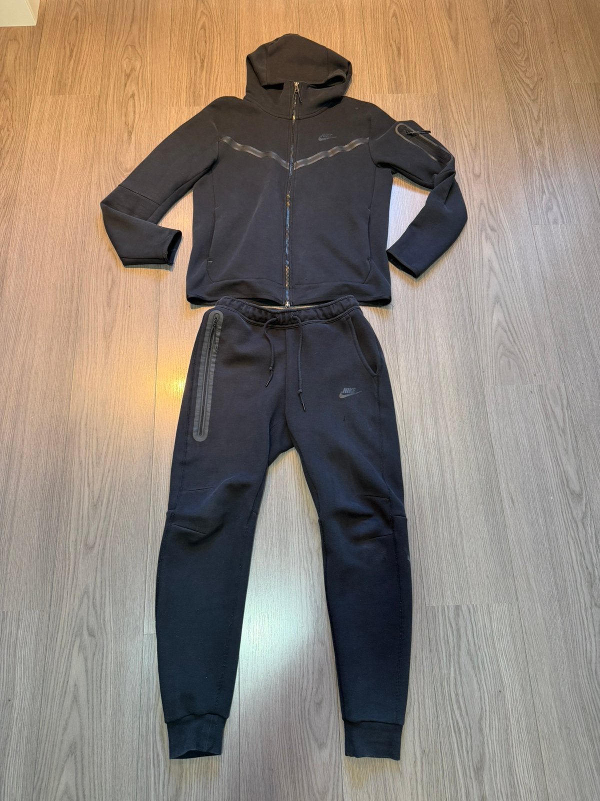Nike tech fleece pak zwart, Ophalen of Verzenden, Zo goed als nieuw, Zwart