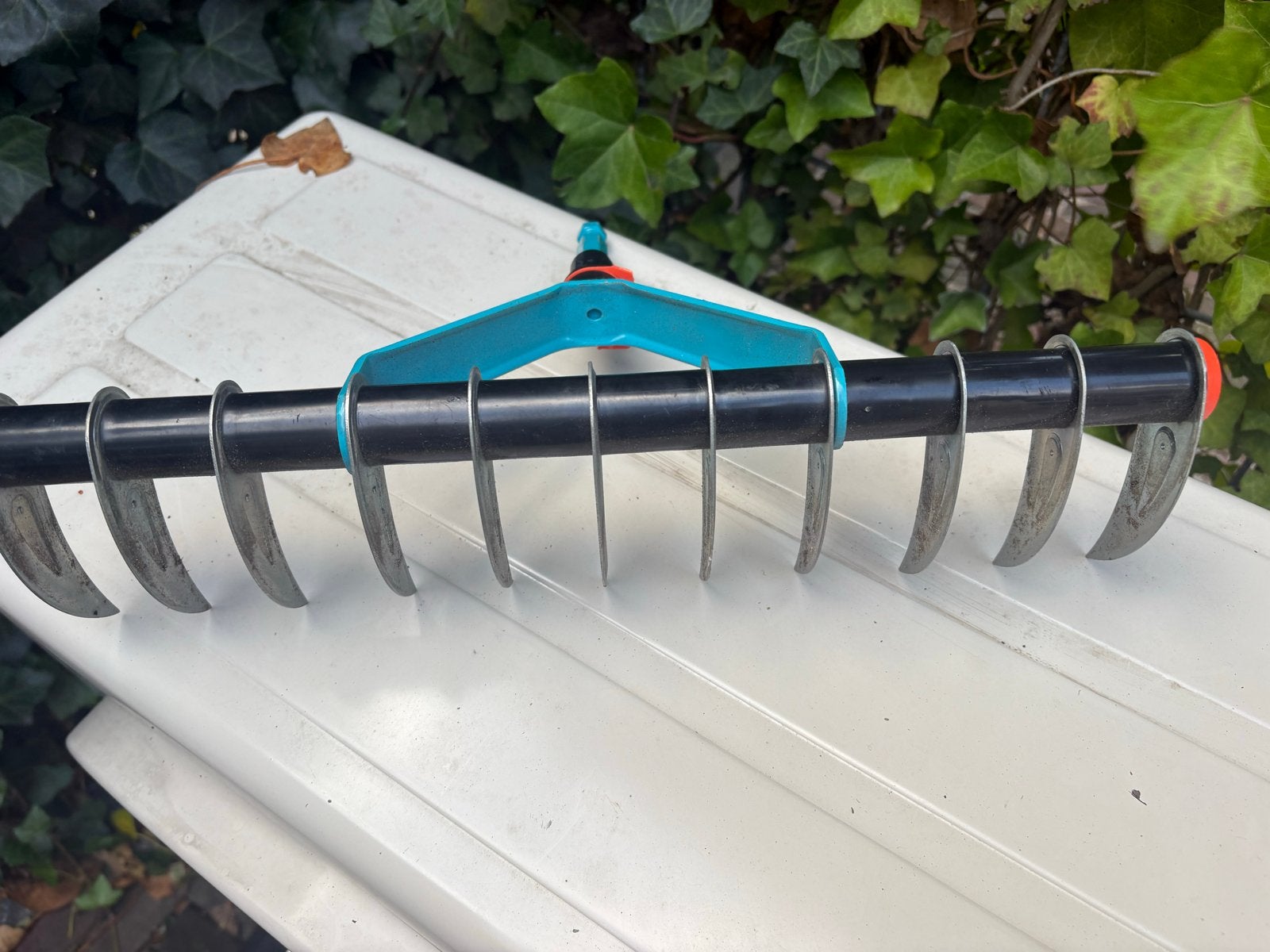 Gardena verticuteer hark -  Zo goed als nieuw, Tuin en Terras, Ophalen of Verzenden, Zo goed als nieuw, Hark