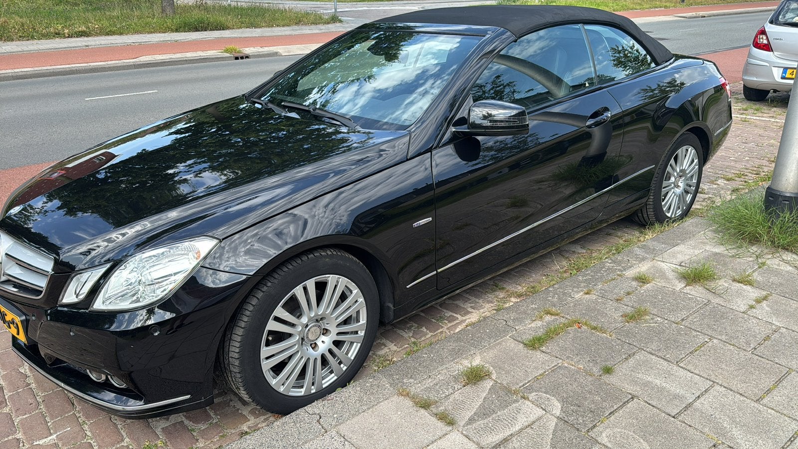 Mercedes-Benz E-Klasse 1.8 E200 CGI Cabriolet AUT 2011 Zwart, Auto's, Achterwielaandrijving, 1800 kg, 4 cilinders, Cabriolet