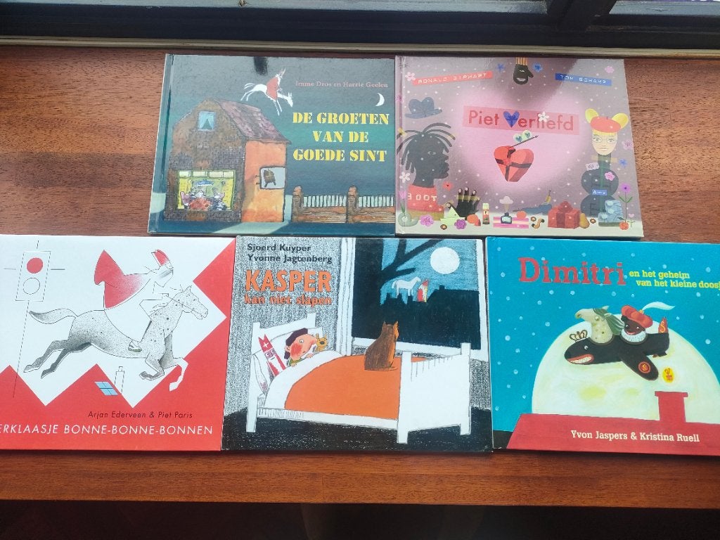 Sinterklaasboeken 5x, Ophalen of Verzenden