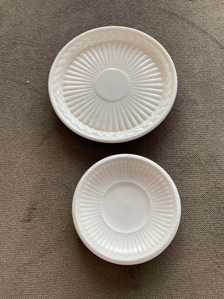 Wedgwood EDME bordjes - 10,5 cm en 8 cm, Gebruikt, Keramiek, Ophalen of Verzenden, Bord(en)