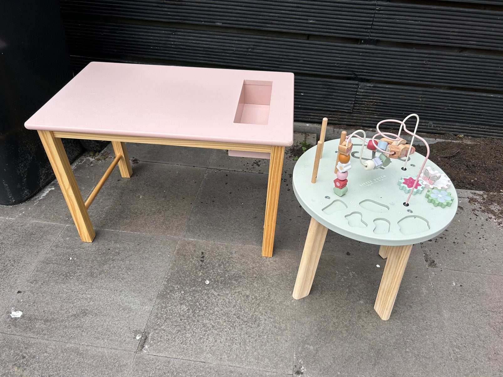 Tafel en little dutch speeltafel, Ophalen, Gebruikt, 2 zitplaatsen