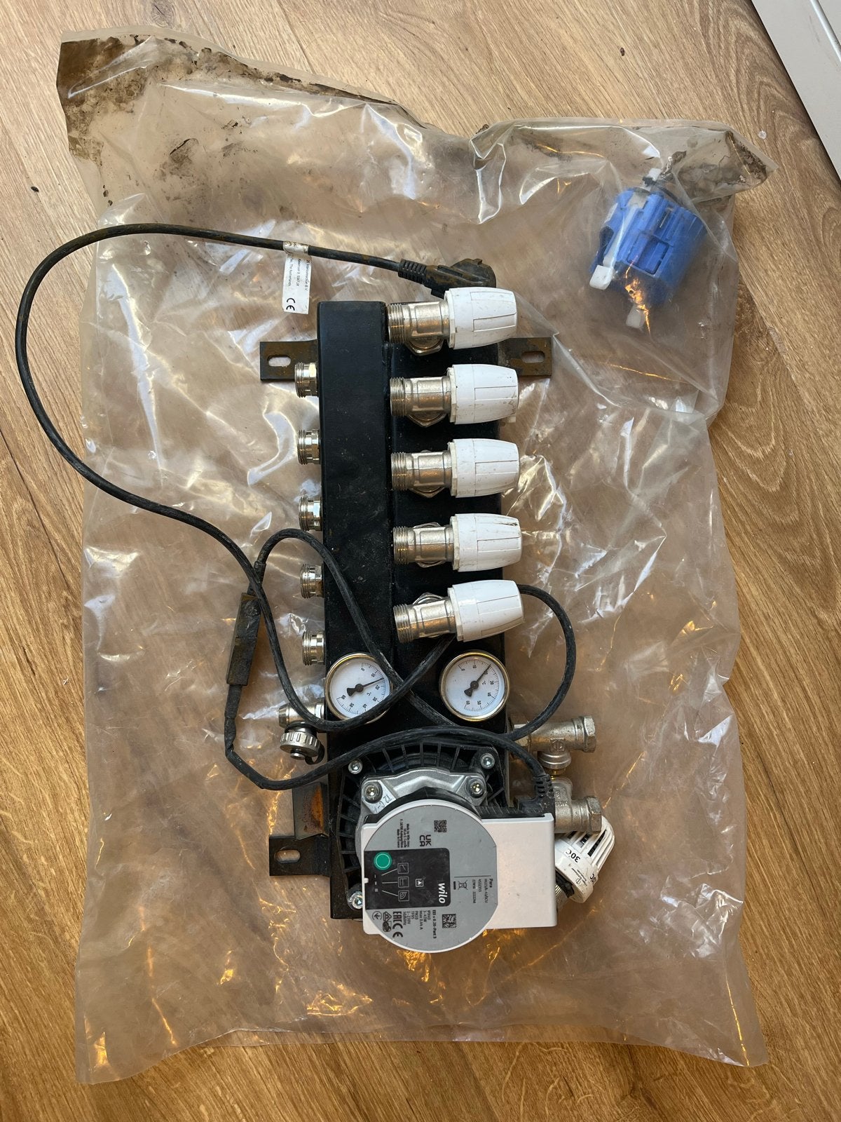 Vloerverwarmingsverdeler met Wilo pomp, Gebruikt, Minder dan 30 cm, Overige typen, Minder dan 60 cm