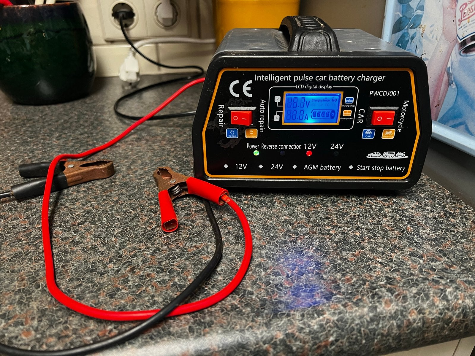 Intelligente Puls Auto Acculader 12V/24V - Gebruikt, Gebruikt