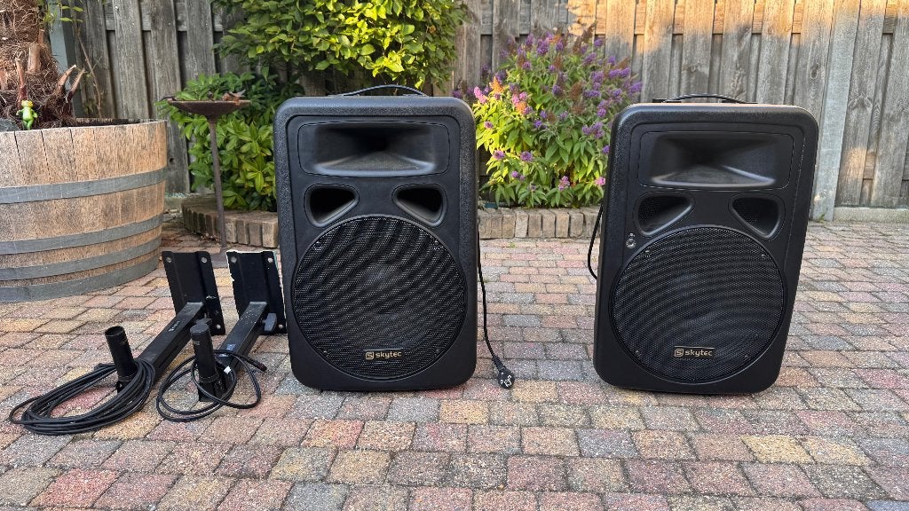 2x Skytec 600 Watt Actieve PA Speakers, Audio, Tv en Foto, Luidsprekers, Gebruikt, Speakerset, Ophalen, 150 watt of meer