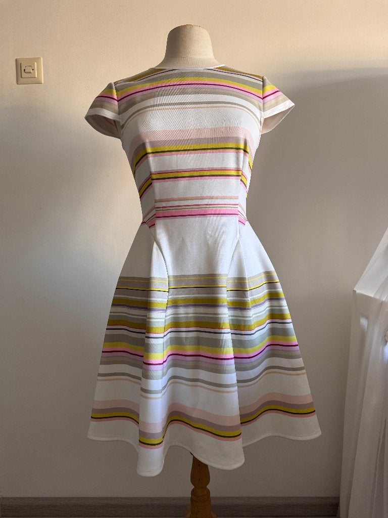 Ted Baker jurk maat 38 gestreept, Kleding | Dames, Maat 38/40 (M), Meerkleurig, Ophalen of Verzenden, Zo goed als nieuw