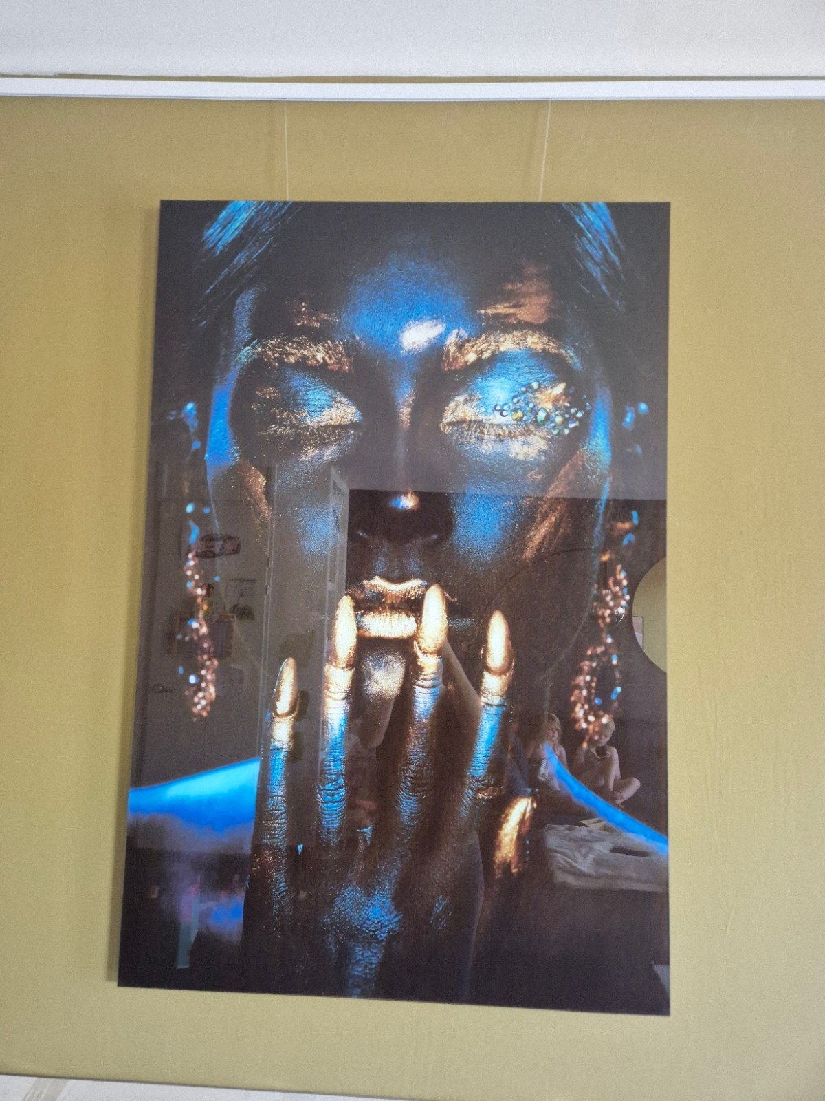 Modern Portret Schilderij - Vrouw met Blauw en Goud, Ophalen