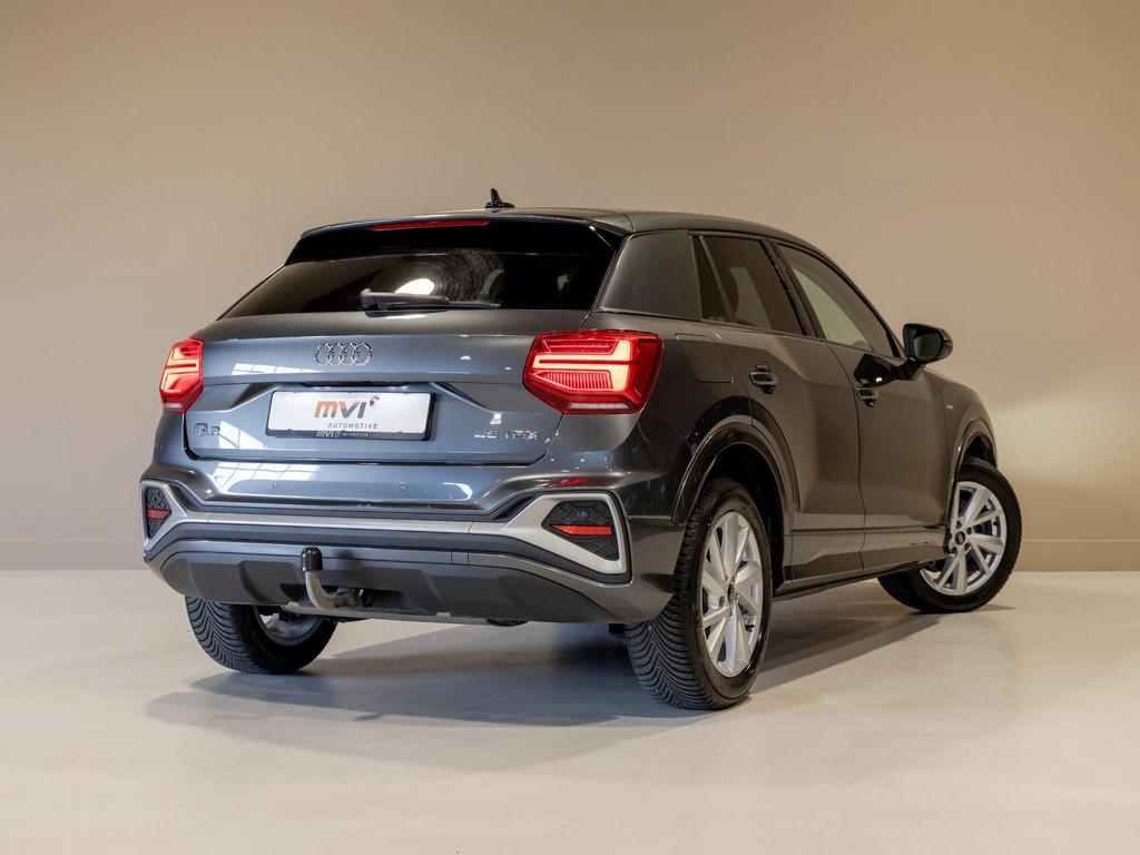 Audi Q2 35 TFSI S-Line Edition / 150pk / Cruise / Trekhaak /, Auto's, Audi, Stof, 4 cilinders, Bedrijf, 690 kg