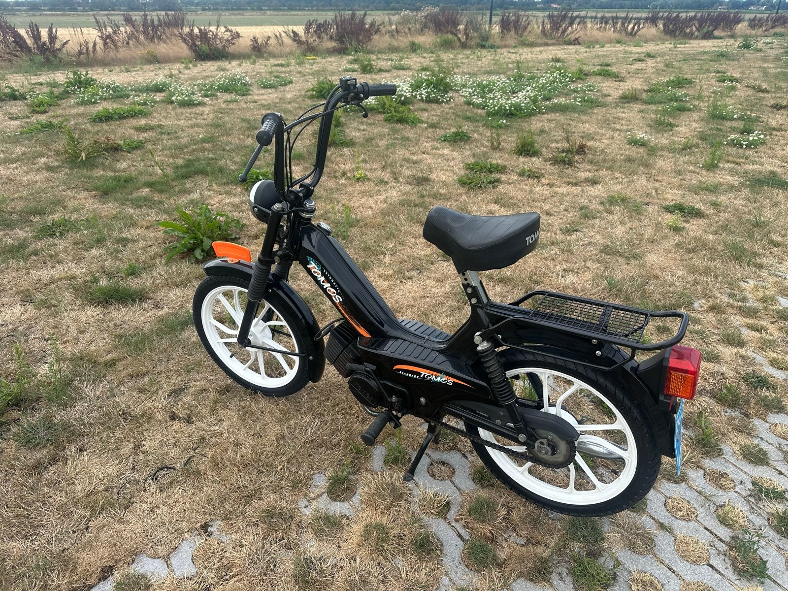Tomos A35 Standard bromfiets - Zwart met witte velgen, Fietsen en Brommers, Brommers | Tomos, Ophalen, Gebruikt, Maximaal 45 km/u