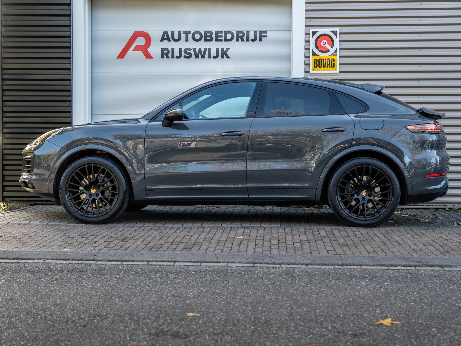 Porsche Cayenne Coupé 3.0 E-Hybrid Platinum Edition Pano/Ke, Auto's, Automaat, 14 kWh, Gebruikt, Euro 6