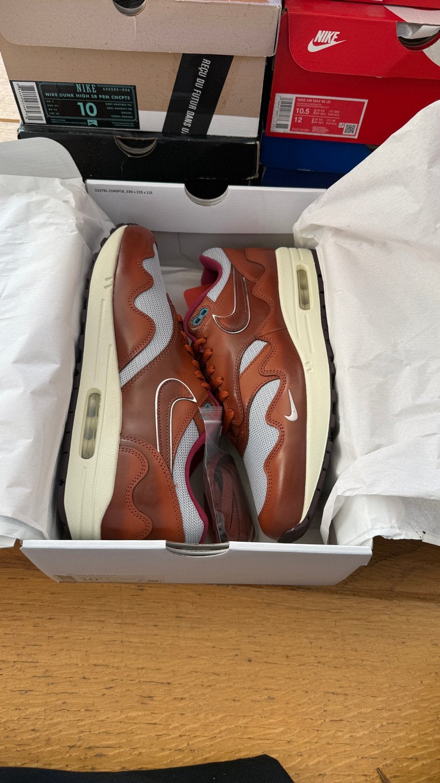 Nike Air Max 1 Patta 'The Next Wave' Dark Russet, Ophalen of Verzenden, Nieuw, Bruin, Sneakers of Gympen