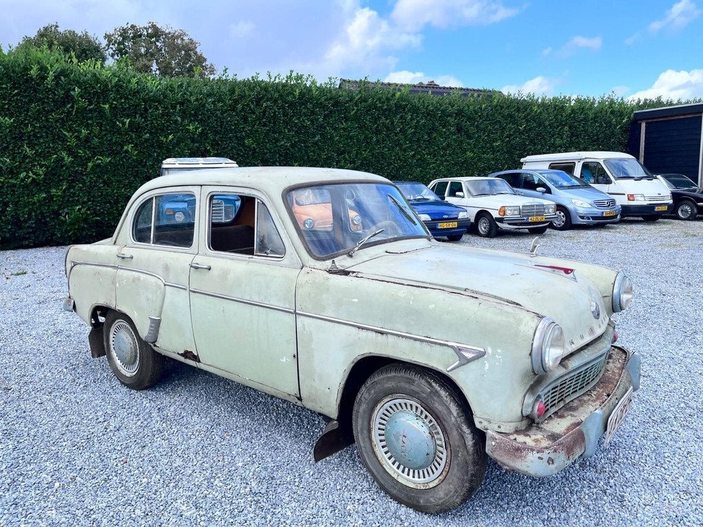 Moskvitsch Oostblok 407, Auto's, Overige Auto's, Voorwielaandrijving, Gebruikt, Origineel Nederlands, Bedrijf