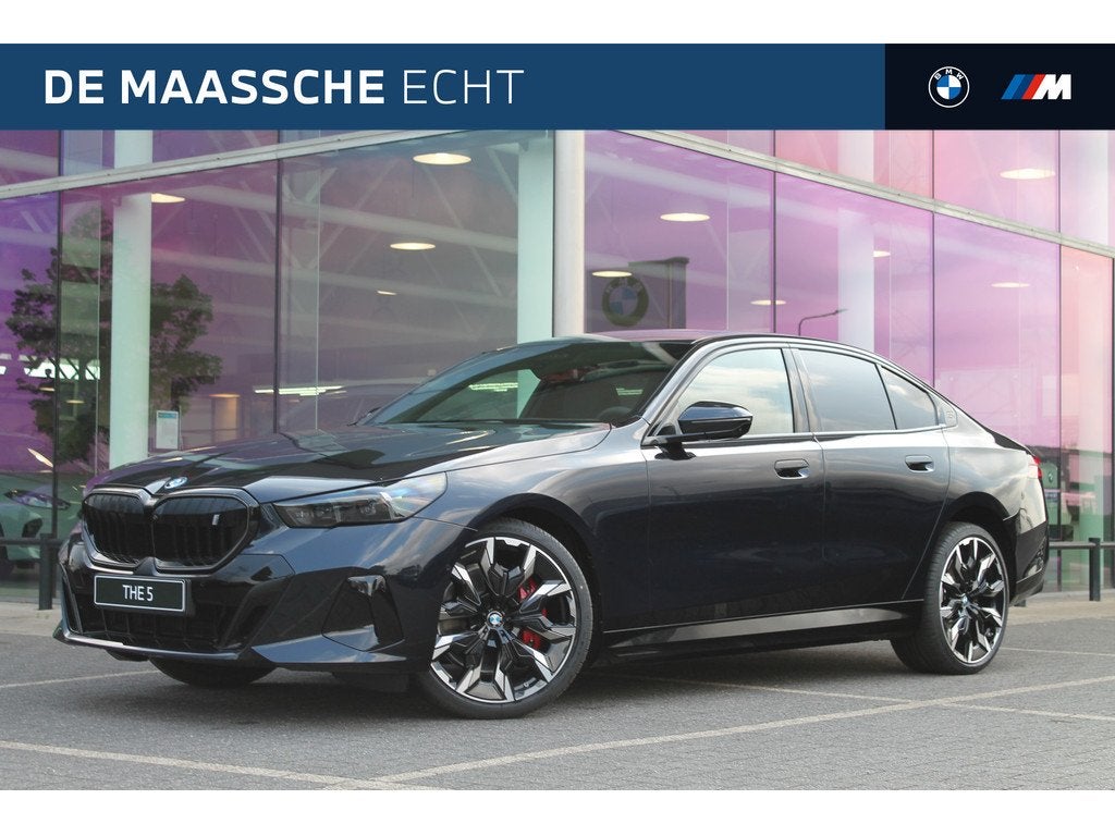 BMW i5 eDrive40 M Sport / Bowers & Wilkins / Adaptieve LED /, Auto's, BMW, Automaat, 2095 kg, Achterwielaandrijving, Zwart